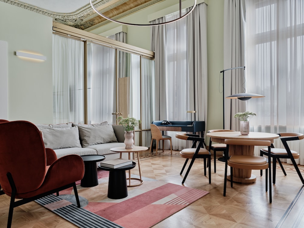 Exclusive Apartment photo 1
