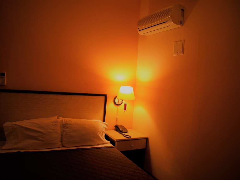 Standard Double Room (con AC)