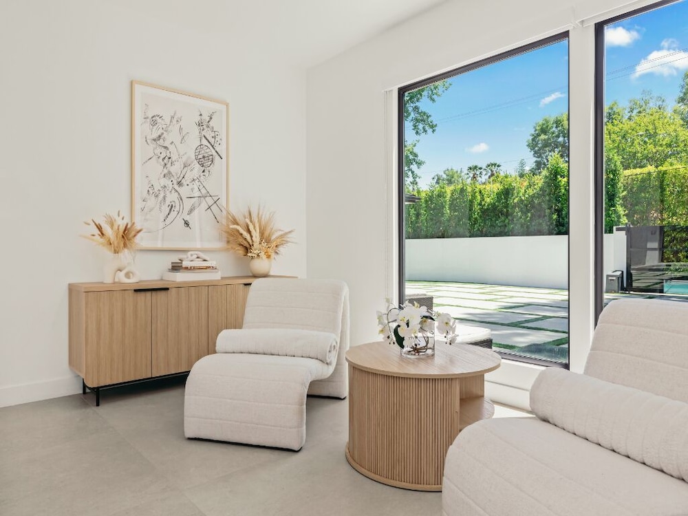 Luxury House, Multiple Beds, Pool Access, Pool View (Casa Leona) photo 2