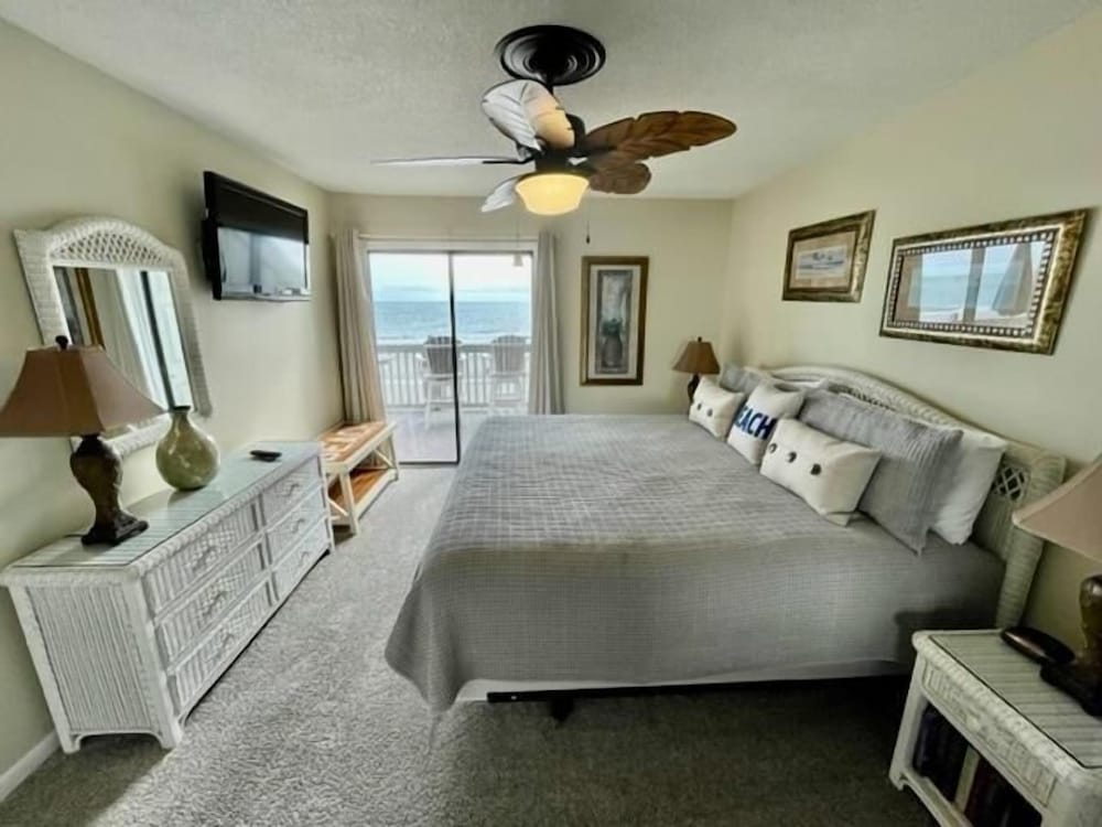 Condo, 3 Bedrooms photo 1