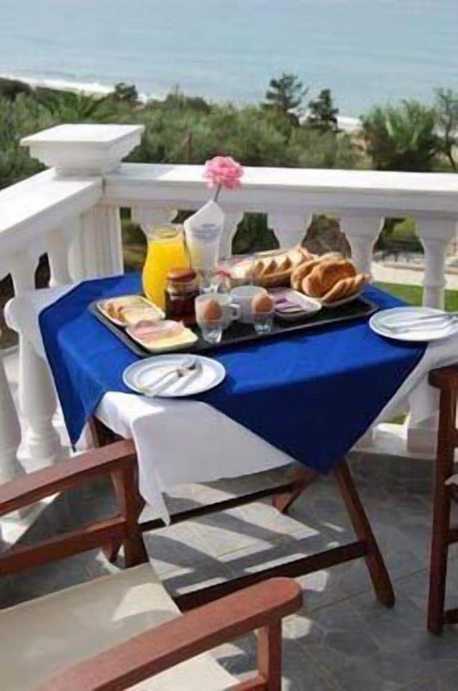 Double Room, Partial Sea View