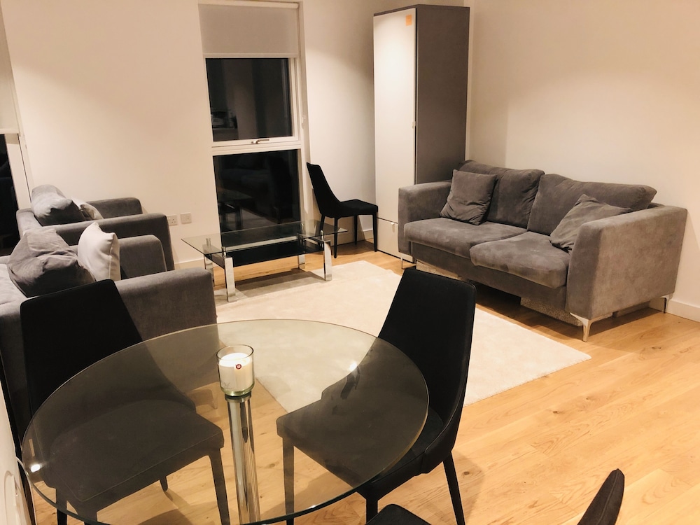 Apartment photo 1