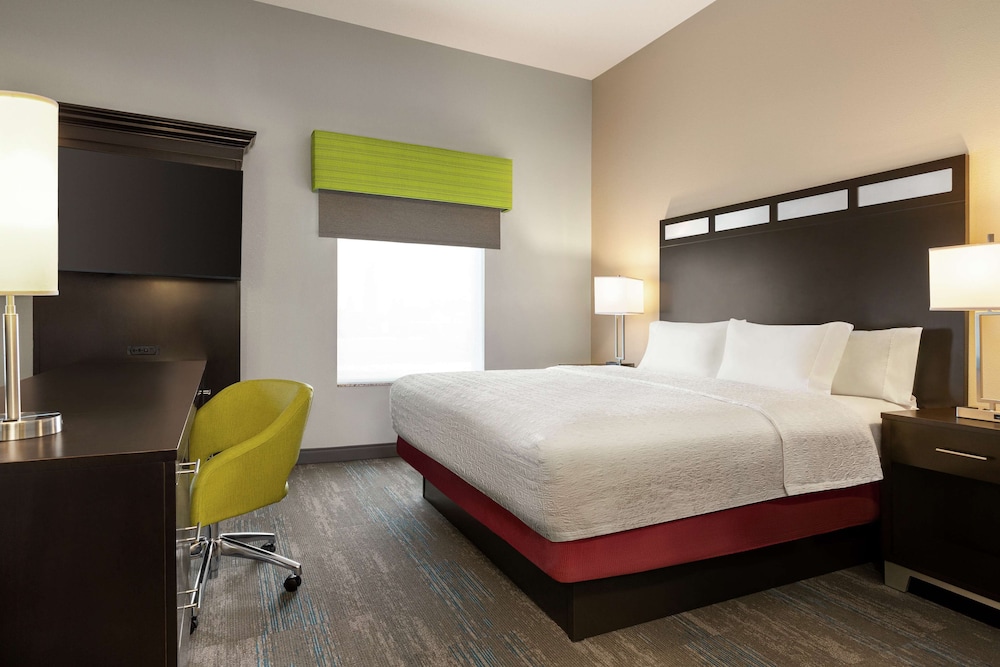 Studio, 1 King Bed, Accessible, Non Smoking photo 3