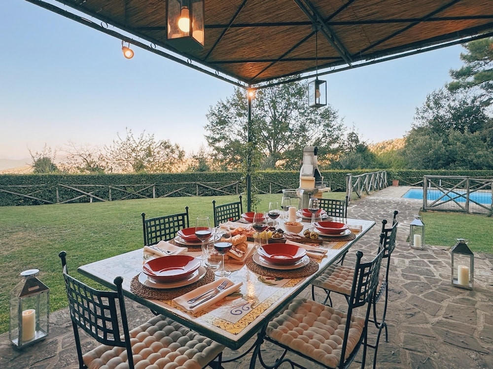 Villa photo 3