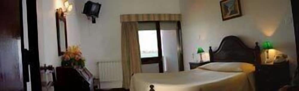 Double Room, Balcony, Partial Sea View - Photo 3