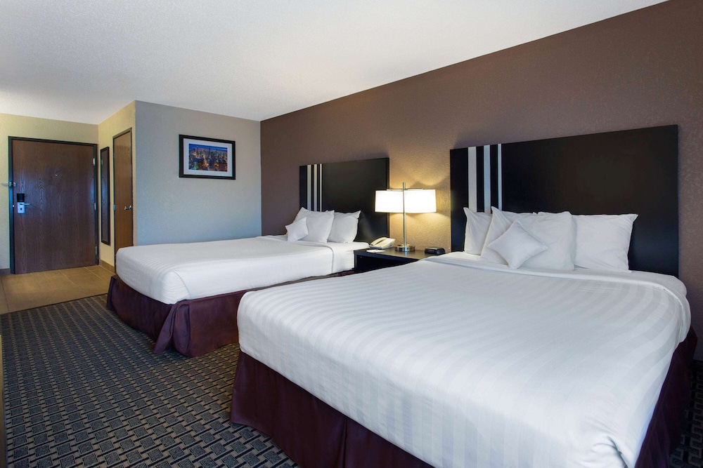 Suite, 1 Queen Bed, Non Smoking