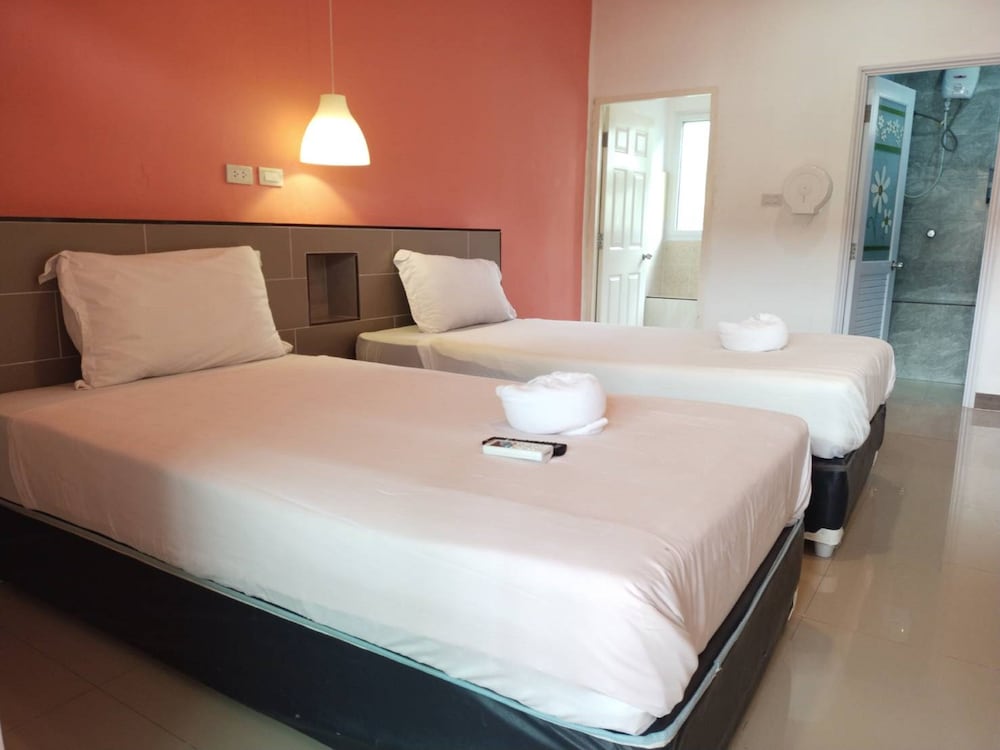 Superior Room, 2 Twin Beds, Ground Floor photo 1