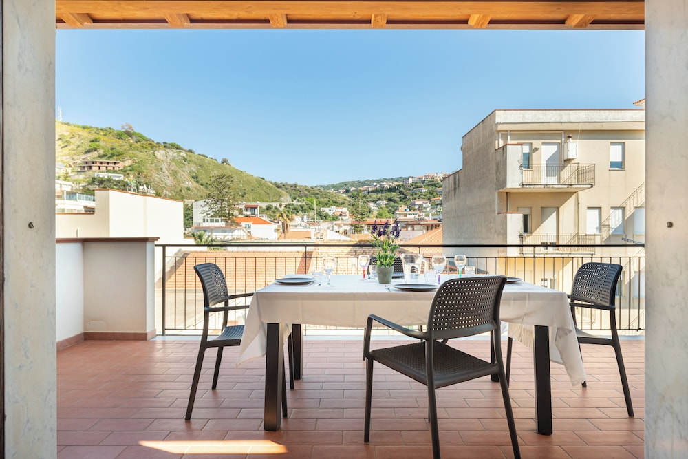 Superior Apartment, 2 Bedrooms, City View