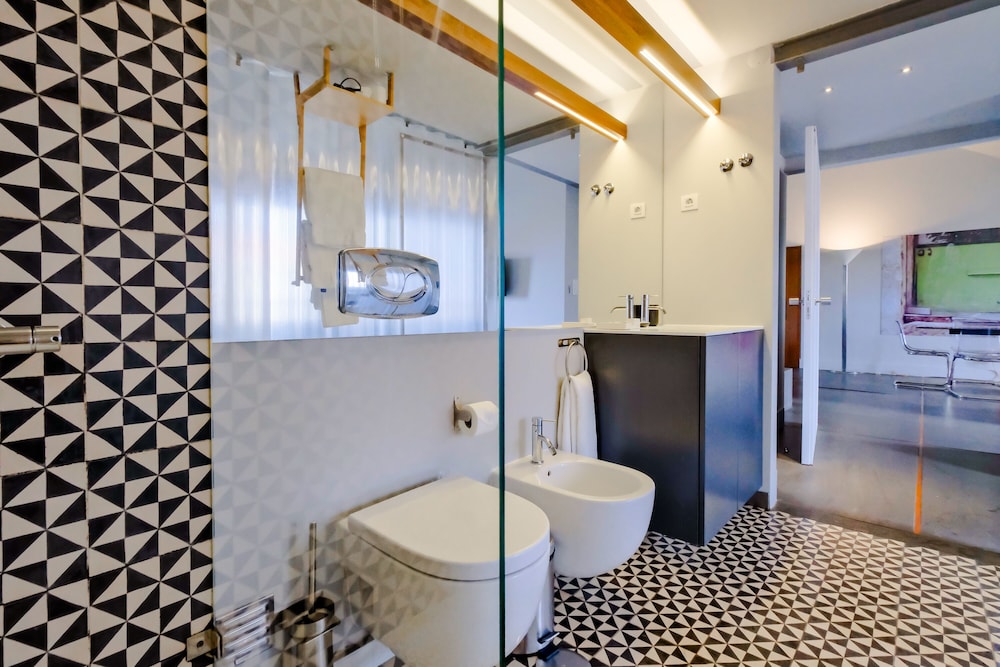 Superior Penthouse, 2 Bedrooms thumbnail 6