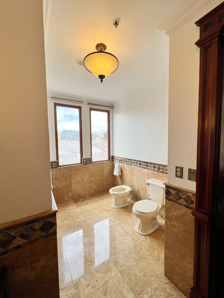 Royal Suite, 2 Twin Beds, Courtyard Area - Photo 8