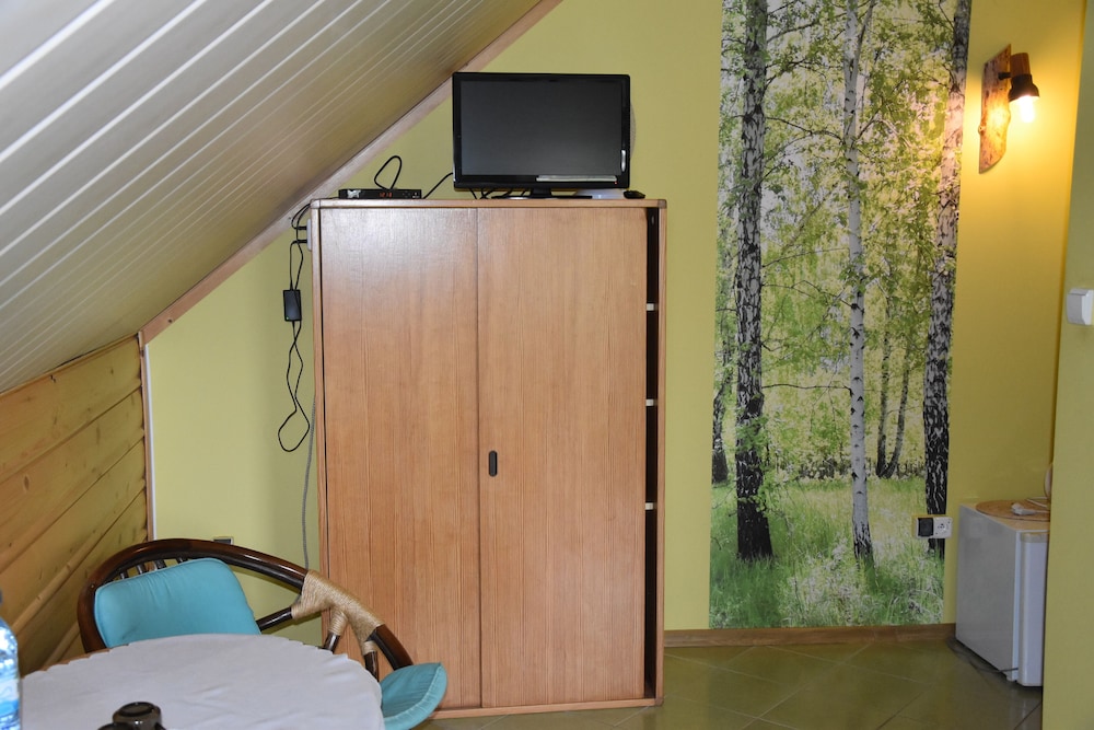 Quadruple Room, Private Bathroom (1) photo 3