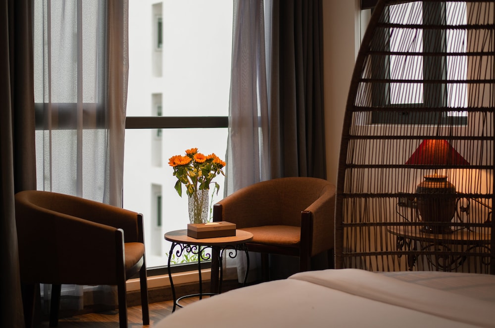 Honeymoon Room - Photo 9