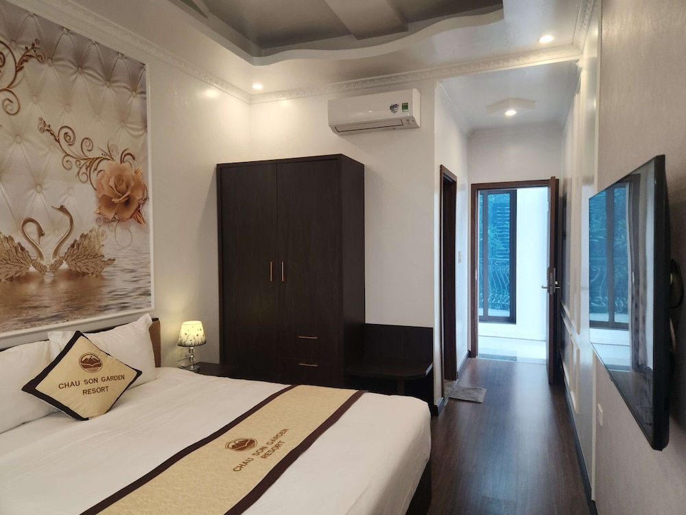 Superior Room, 1 Queen Bed - Photo 5
