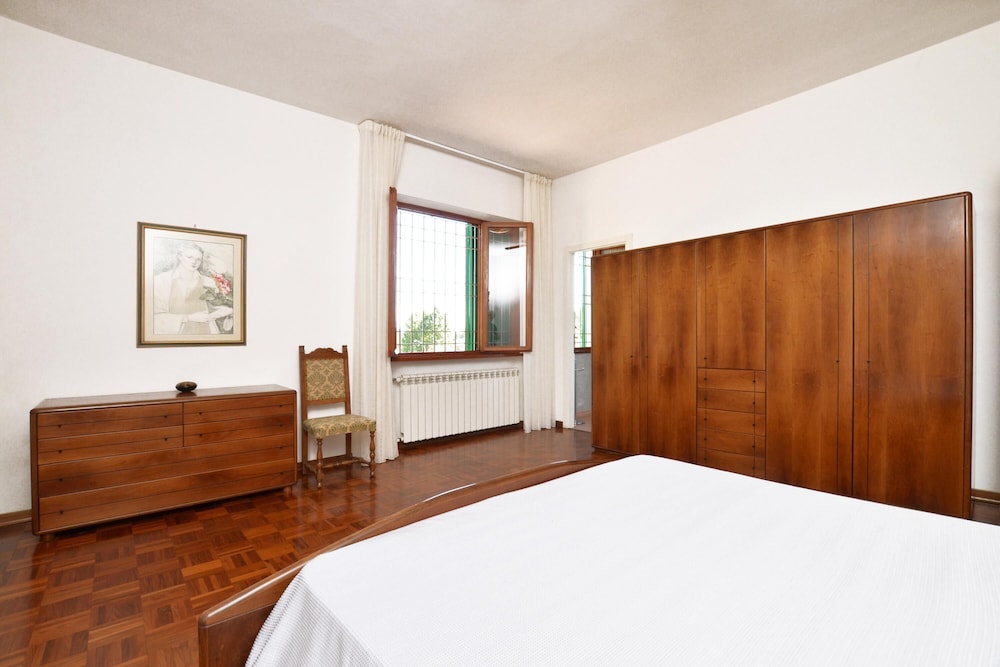 Standard House, Multiple Bedrooms, 2 Bathrooms (Casa Andreini)