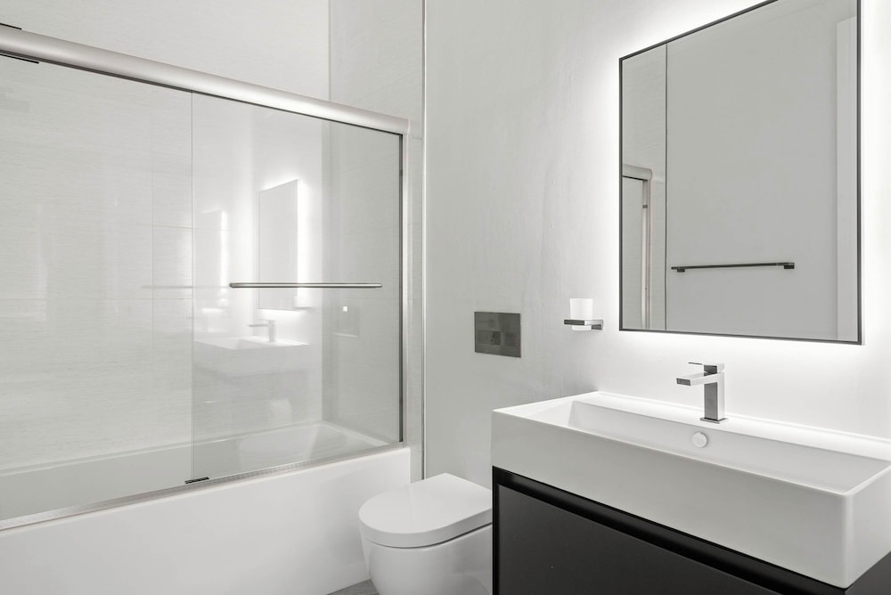 Lux Penthouse 4-story Stunner Rooftop Views, Billede 36