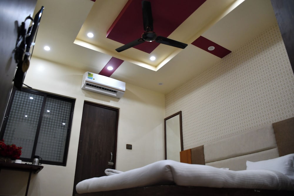 Deluxe Double Room photo 3
