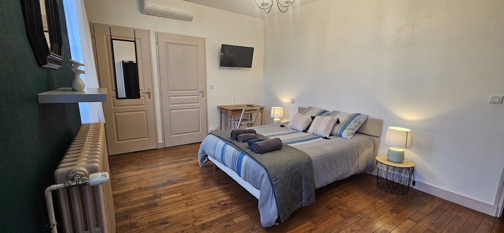 Standard Double Room, Ensuite - Photo 3
