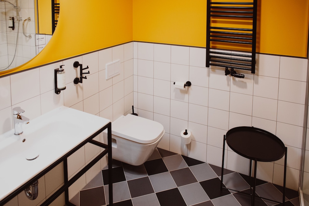 Basic Twin Room - Photo 4