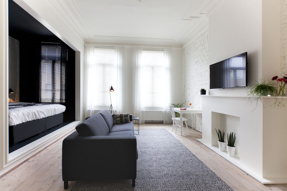 Deluxe Suite photo 1