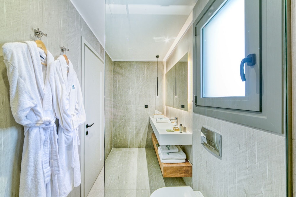 Honeymoon Double Room - Photo 2