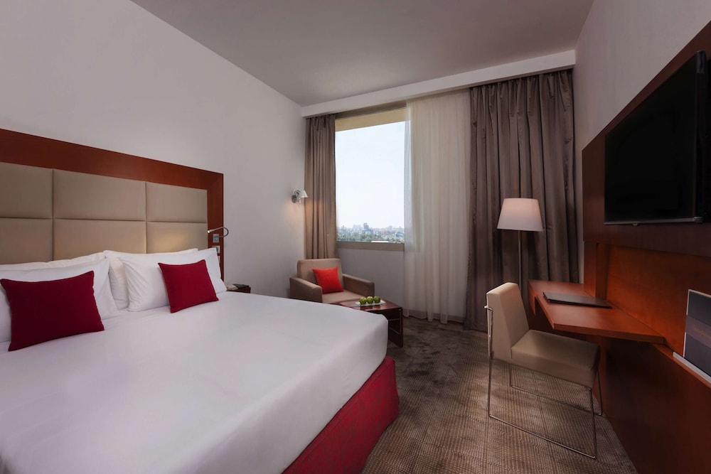 Room, 1 Double Bed, Pool View