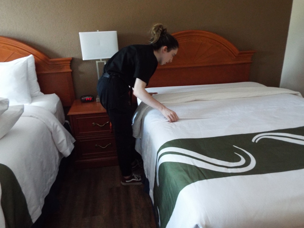 Standard Room, 2 Double Beds, Non Smoking - Photo 2