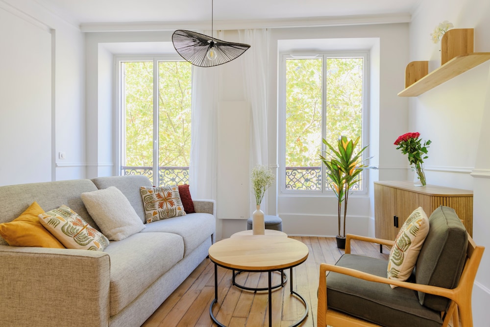 Comfort Apartment, City View