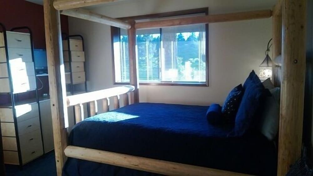 Standard Room, 1 Queen Bed, Non Smoking photo 1