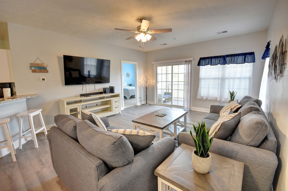 Condo, 3 Bedrooms