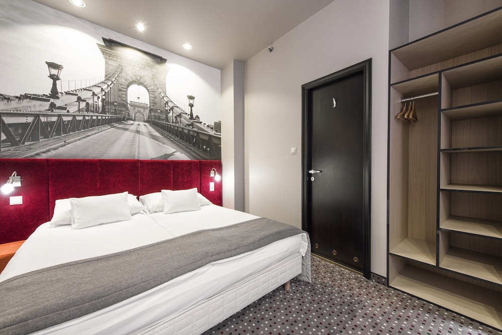 Standard Double or Twin Room, Courtyard View