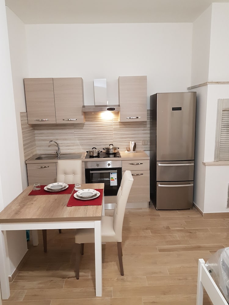 Studio Suite, Multiple Beds (Right side) photo 3