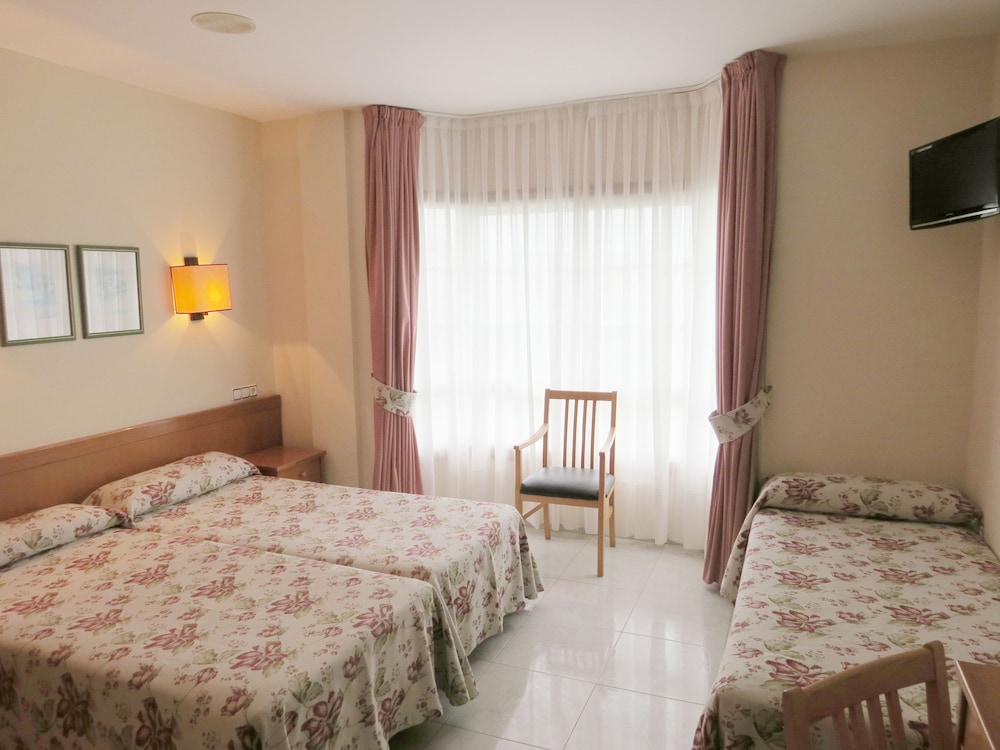Habitación Triple (2 adultos + 1 niño)