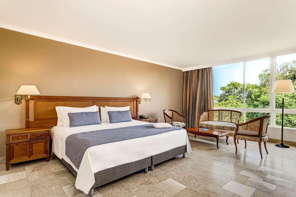 Studio Suite, 1 King Bed, Non Smoking - Photo 10