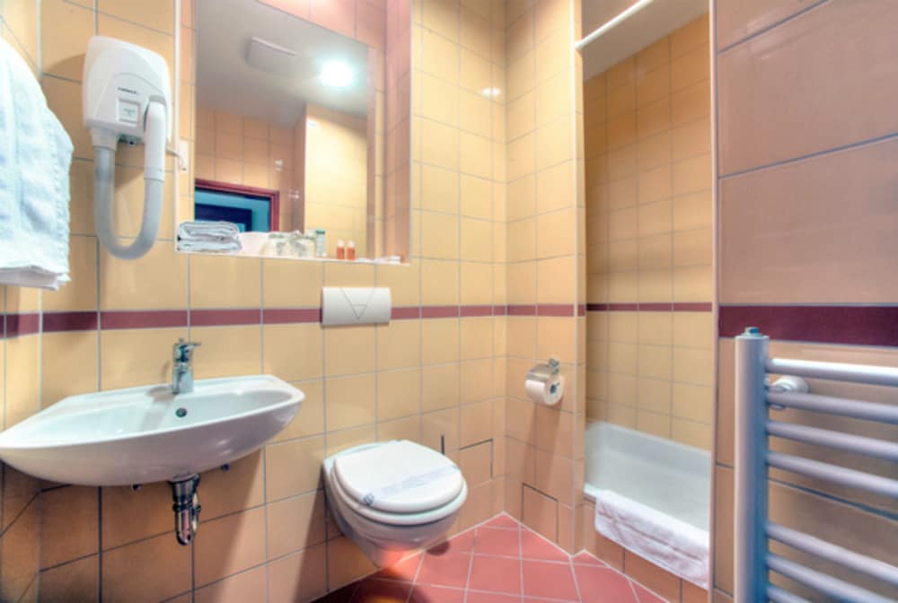 Superior Double Room - Photo 8