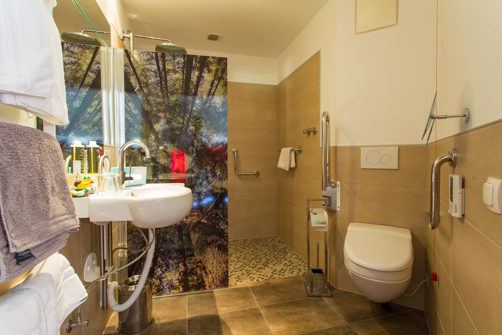 Comfort Suite, Accessible photo 3