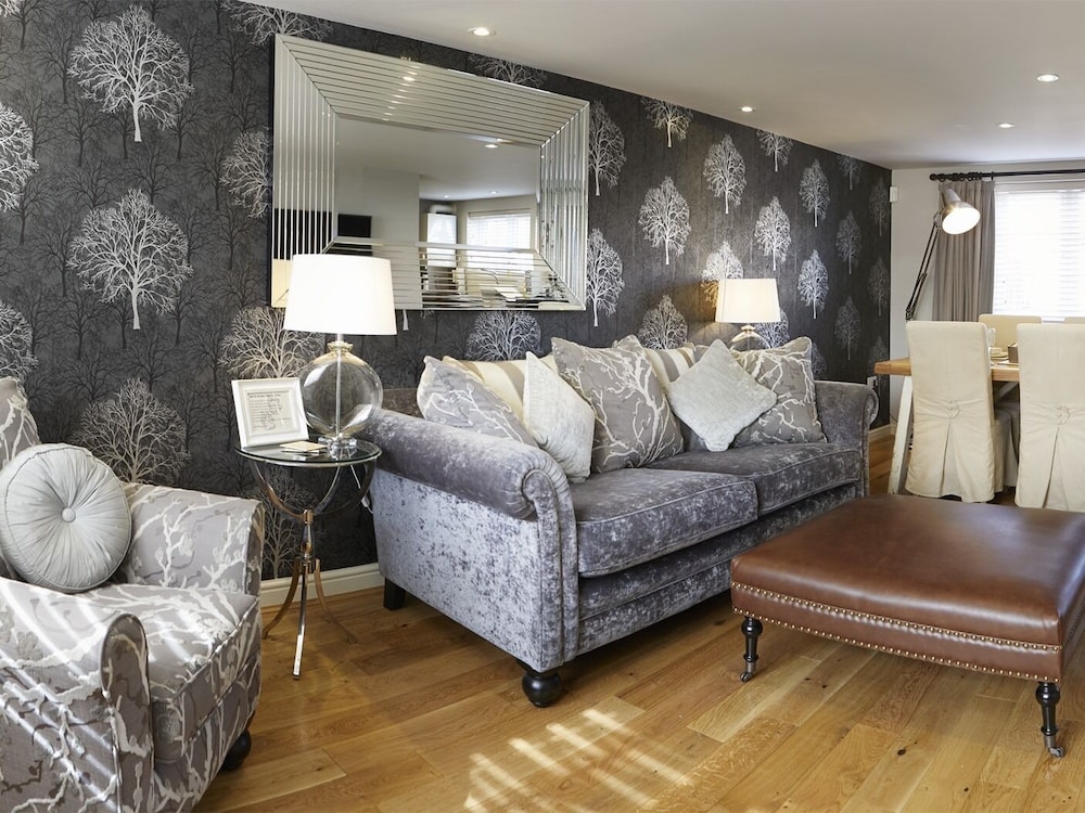 Novello Cottage (Pet-Friendly)
