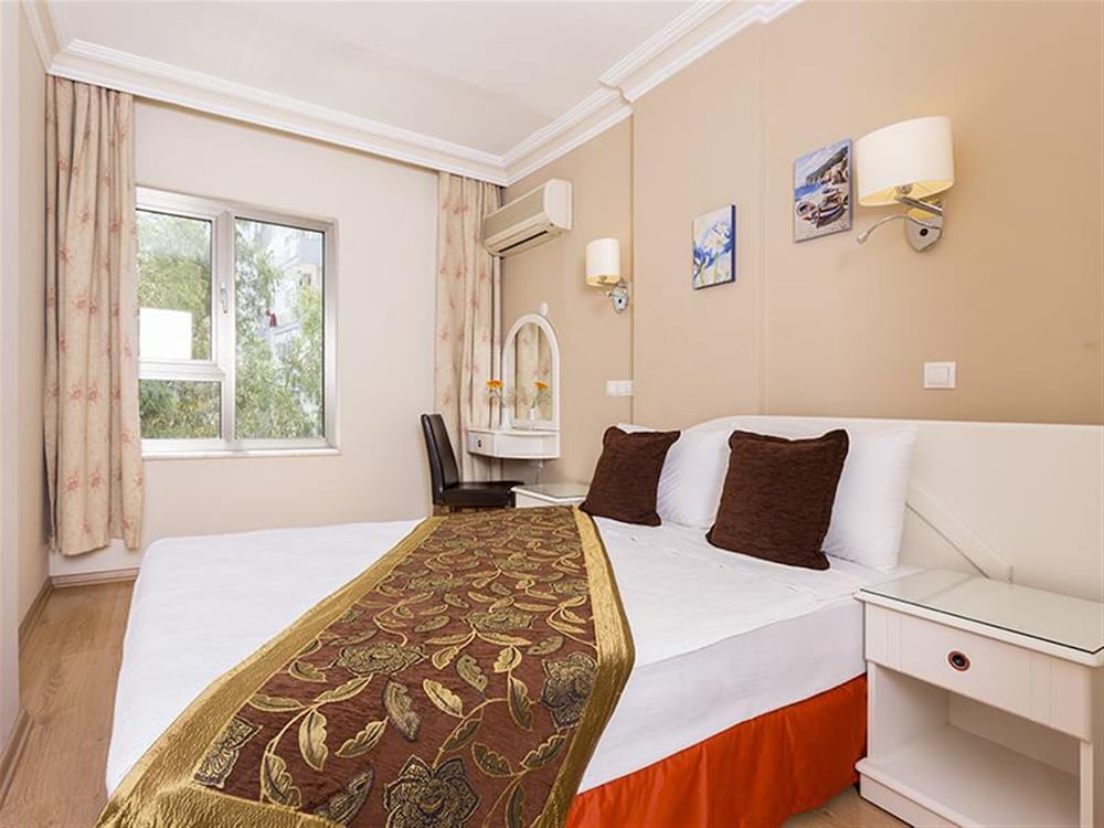 Family Suite, 2 Bedrooms - Photo 4