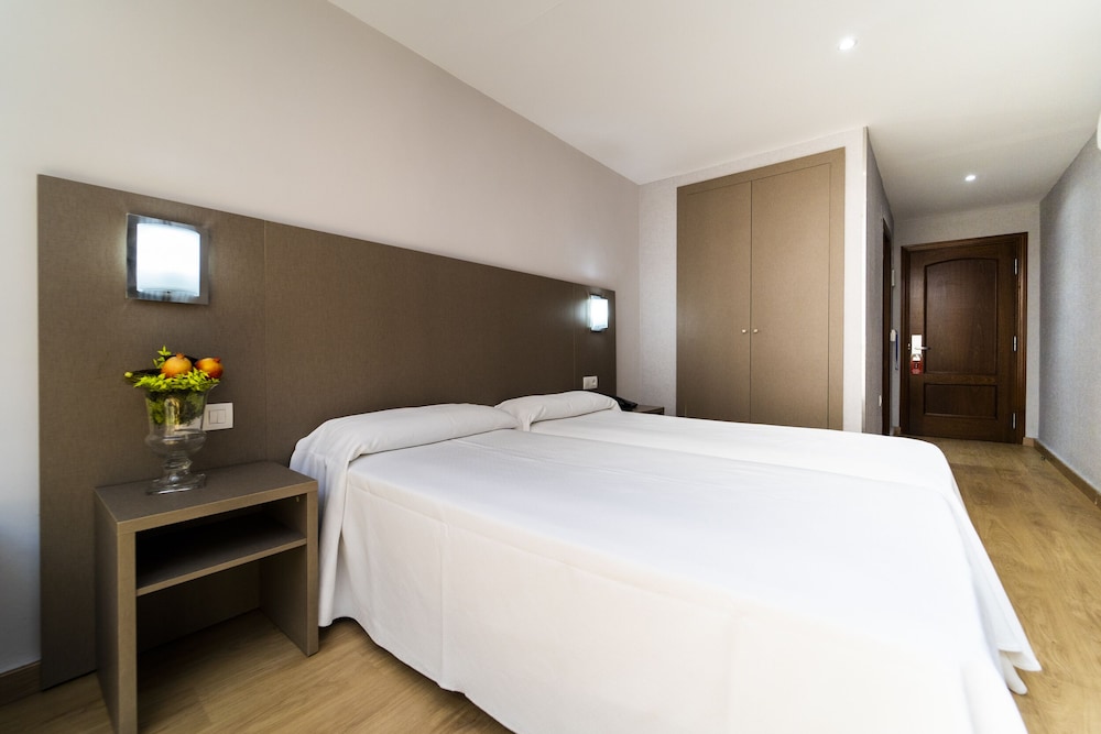 Economy Double Room, Courtyard View