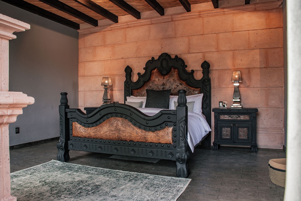 Presidential Suite, Hill View photo 1