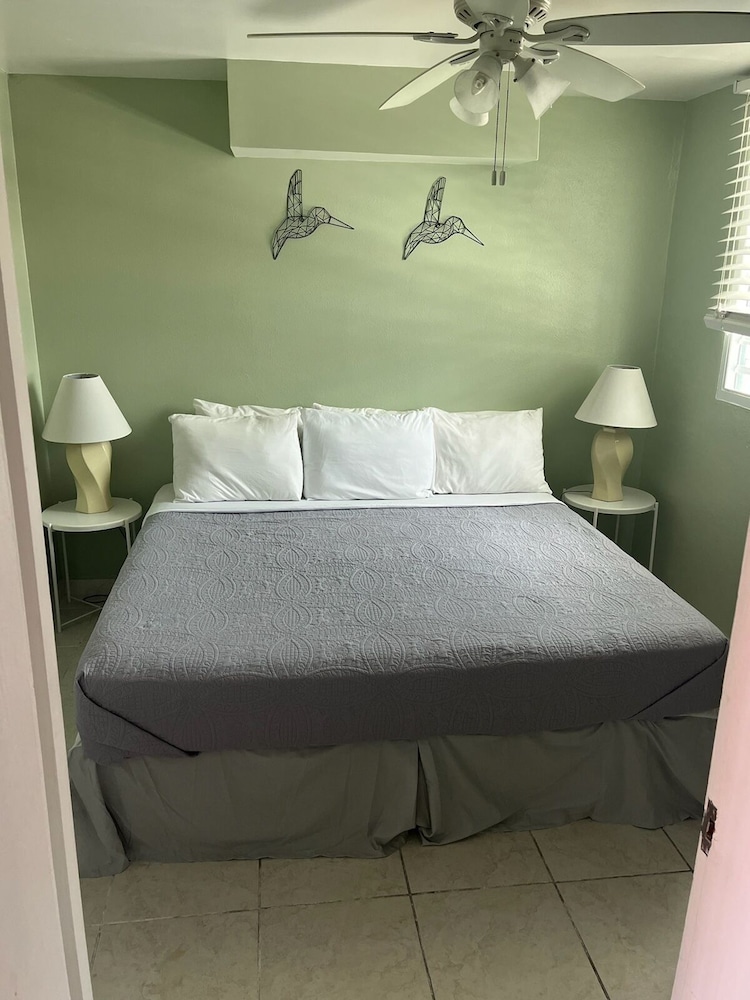 Deluxe Suite, Multiple Beds, Kitchenette, Courtyard View photo 2