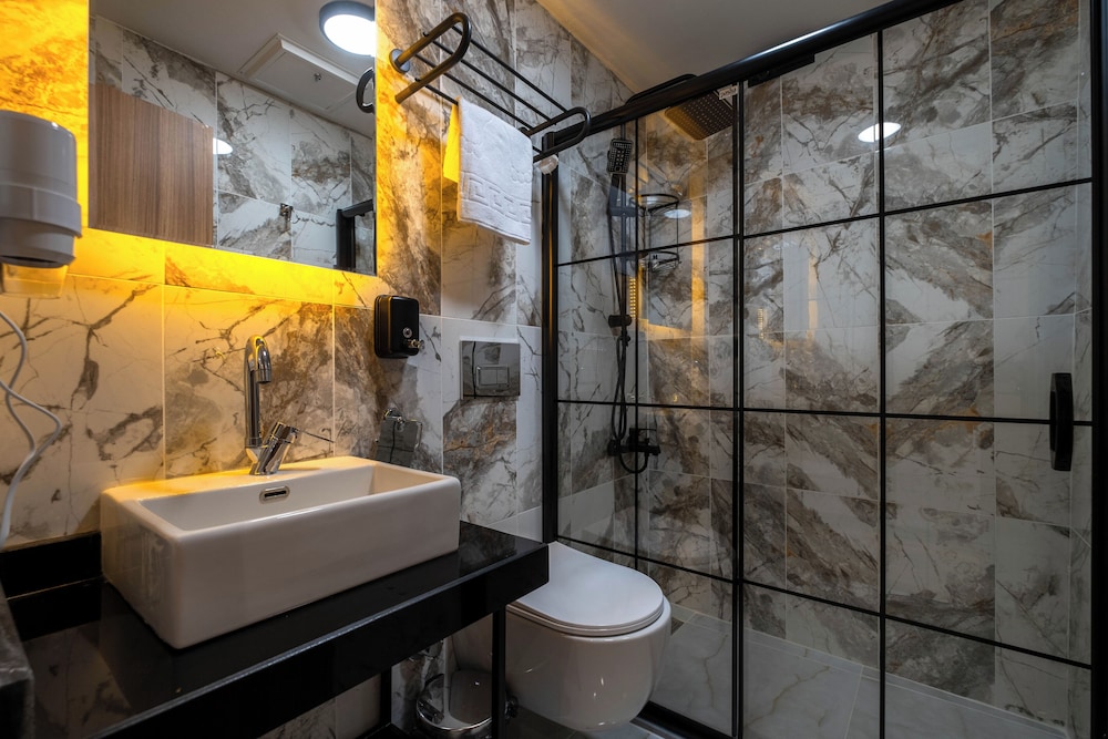 Deluxe Double or Twin Room, City View photo 2