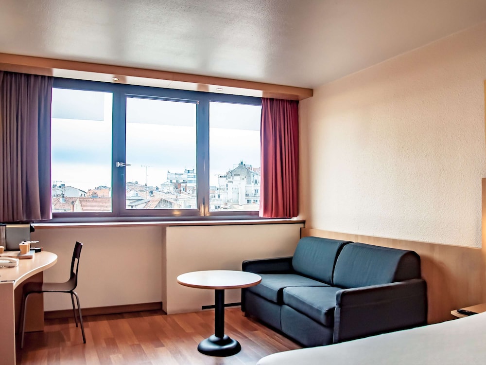 Executive Room, 1 Double Bed with Sofa bed - Photo 14