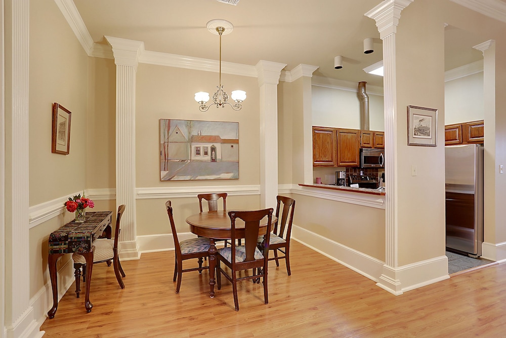Grand Townhome, 2 Bedrooms, Non Smoking, Kitchen