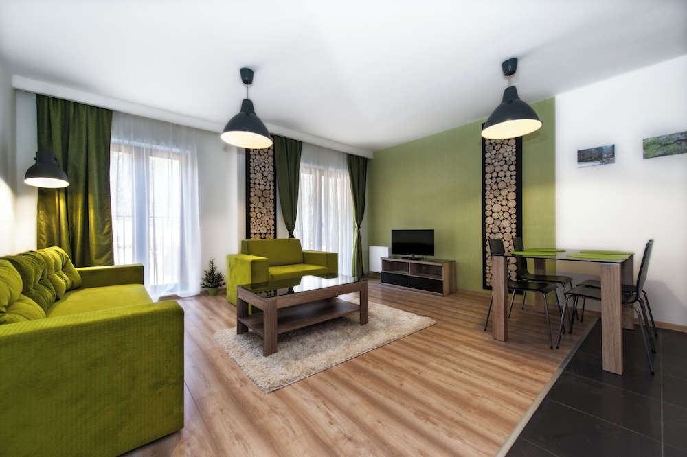 Apartment (223)