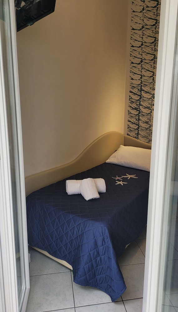 Classic Single Room photo 2