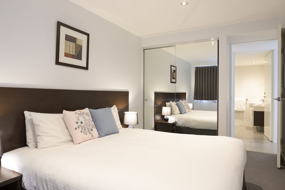 Two Bedroom Apartment - Upgrade Special photo 2