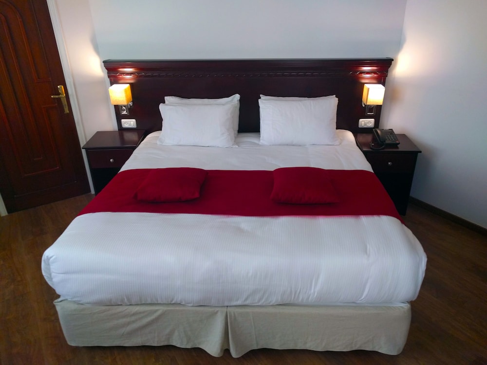 Deluxe Double Room photo 2