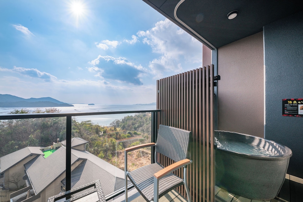 Modern western junior suit room,Non-smoking with open air-bath - Photo 5