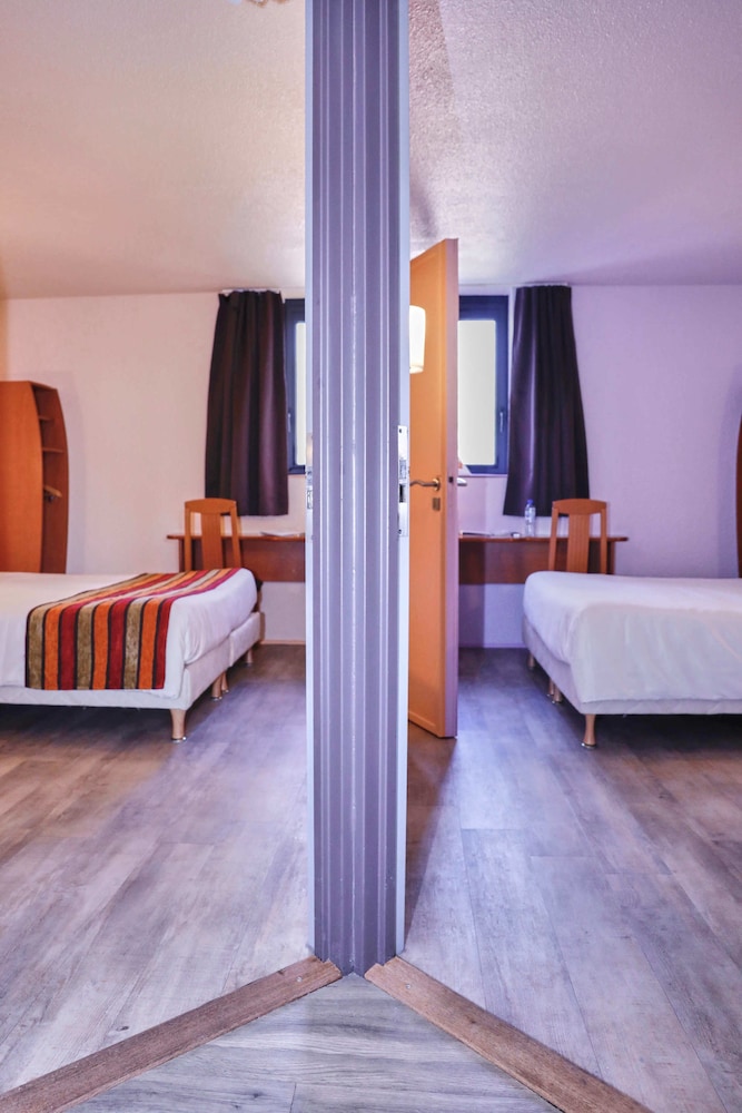 Basic Quadruple Room, Multiple Beds, Non Smoking photo 1
