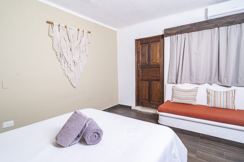 Standard Room, 1 Bedroom (Private Room ) - Photo 15